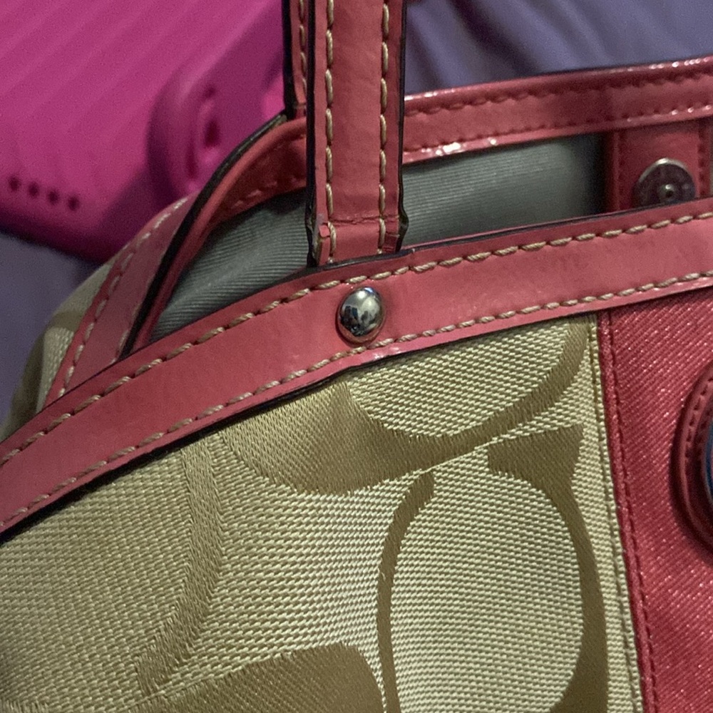 🇺🇸Coach purse pink with kisslock 🩷 - Picture 12 of 13